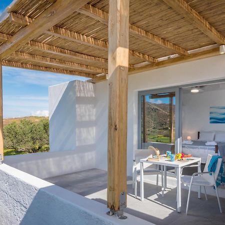 Sarantis Suites & Apartments Provatas Dış mekan fotoğraf